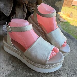 Nero Giardini Cream Gold Metallic Espadrille Platform Wedge Sandals Sz-39(8.5) X